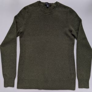 NWT Saks fifth avenue army green cashmere sweater